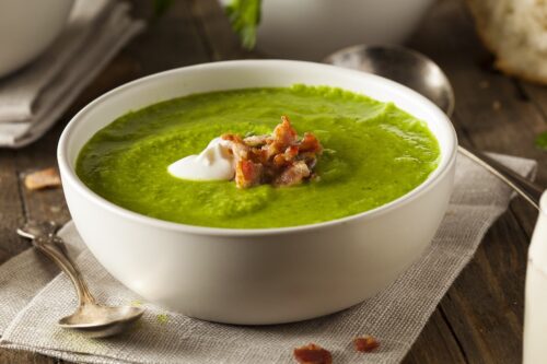 Broccolisoep met spekjes en creme fraiche