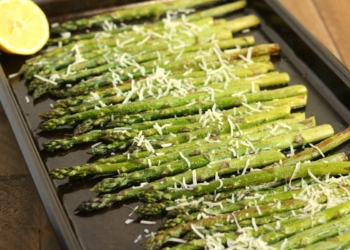 Groene asperges uit de oven