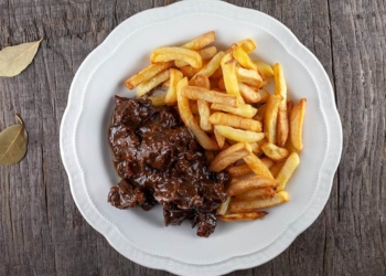 Stoofvlees maken? Zó doe je dat (volgens oma)