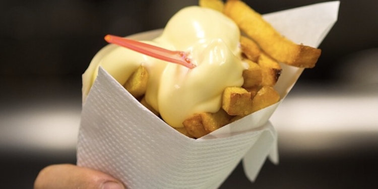 ABSURD: Frietprijzen in Nederland stijgen hard – ‘Dit kost een normaal frietje nu’